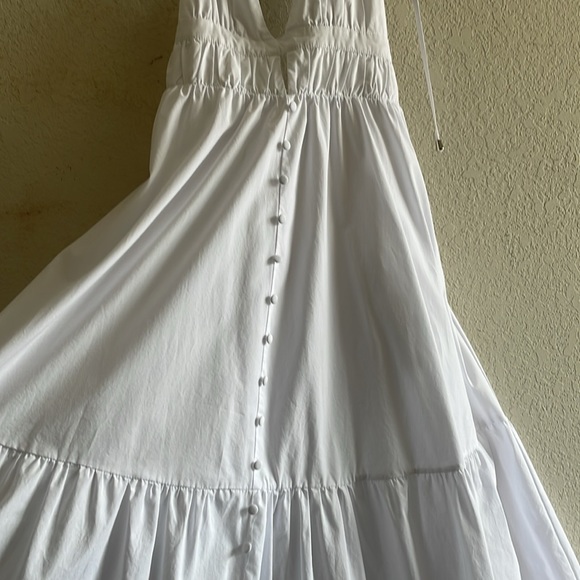 Beautiful White Maxi Dress - Picture 4 of 6